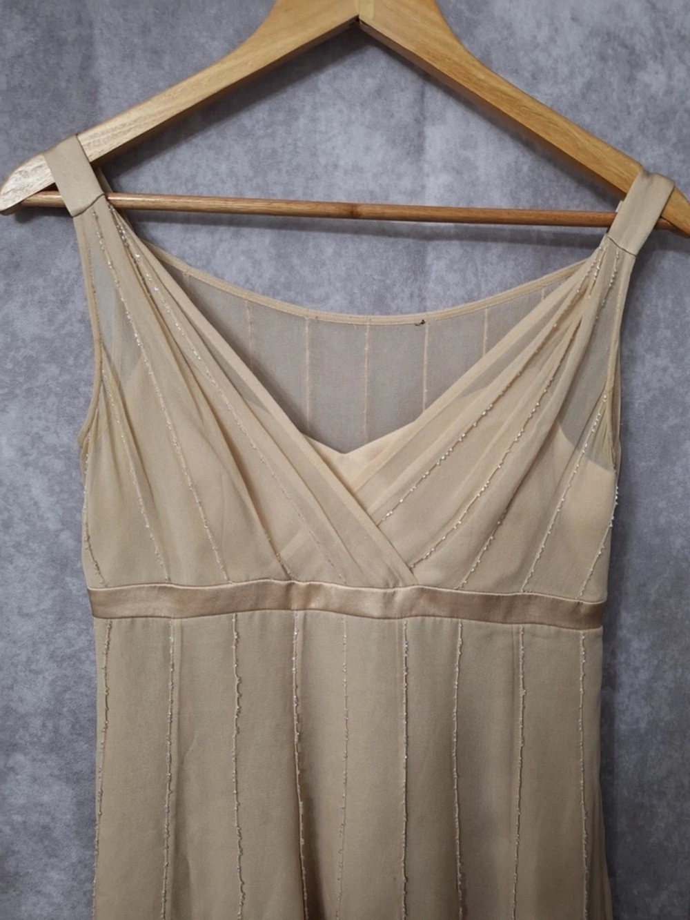 Elegant Beige Sleeveless V-Neck Evening Dress